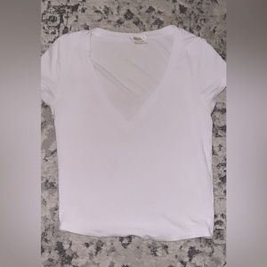 Simple V neck white tee
